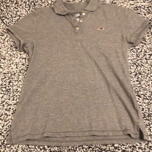grey collar shirt